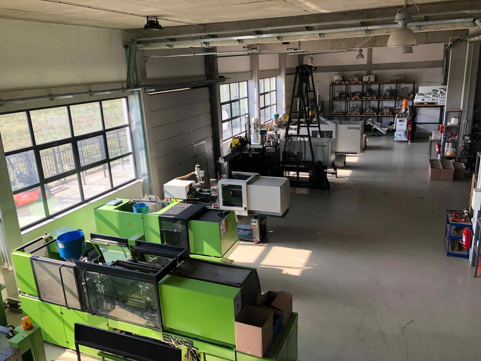 Logistics hub for supply chain management